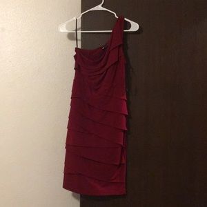 Valerie Bertinelli one shouldered dress